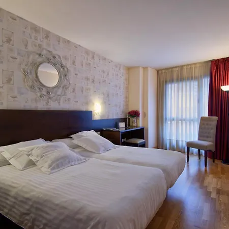 Castro Real فندق اوفيدو