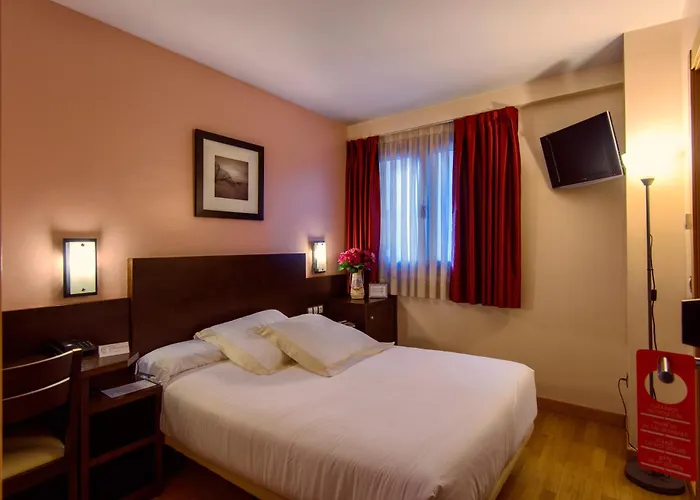 Castro Real 3* اوفيدو